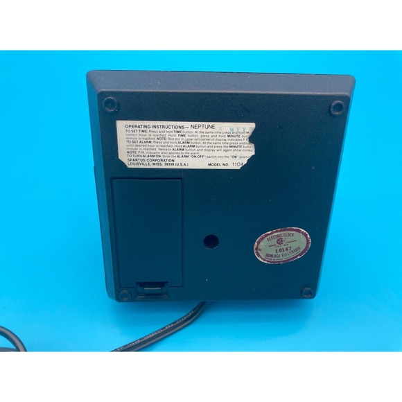 Vintage 1980s Spartus Neptune Model 1104 Digital LED Alarm Clock Tested Works - Picture 5 of 9